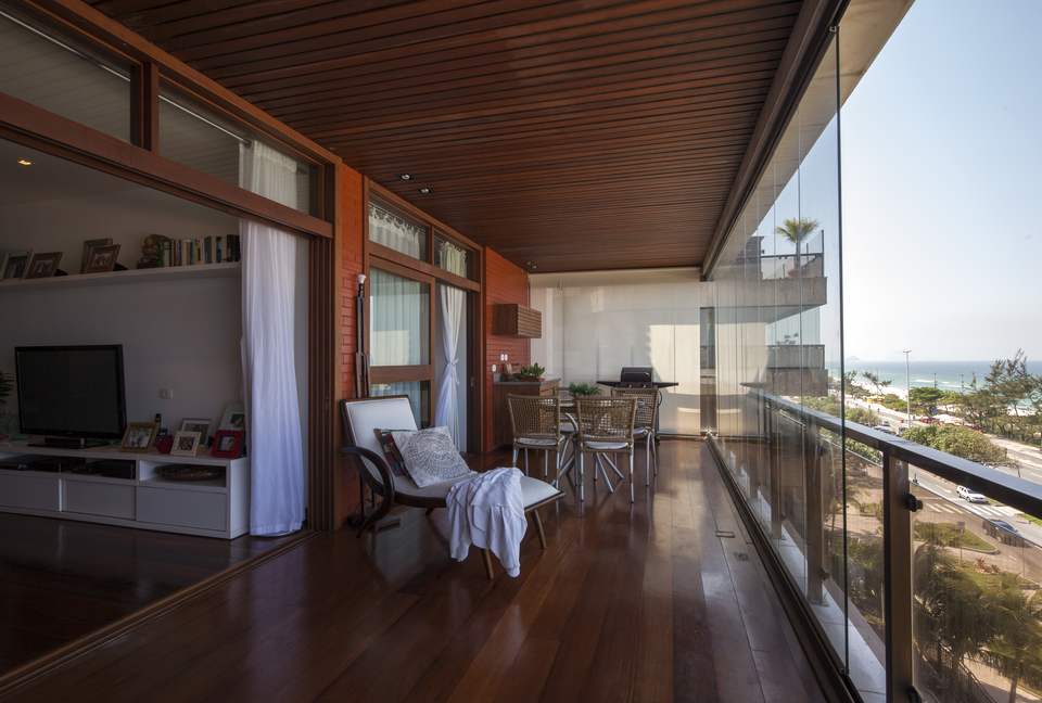 Barra da Tijuca Beachfront Apartment - Rio de Janeiro, Brazil