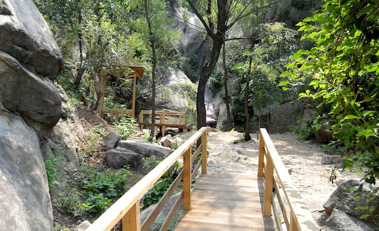 Great Wall Paradise Villa - Beijing, China