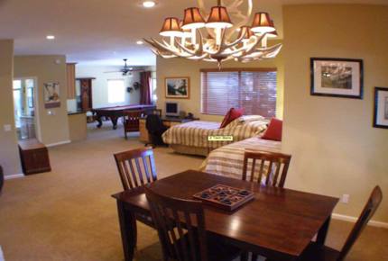 Mammoth Lakes California - Mammoth Lakes, California