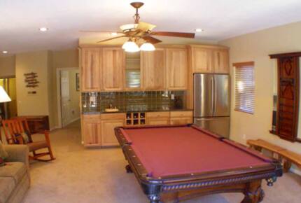 Mammoth Lakes California - Mammoth Lakes, California