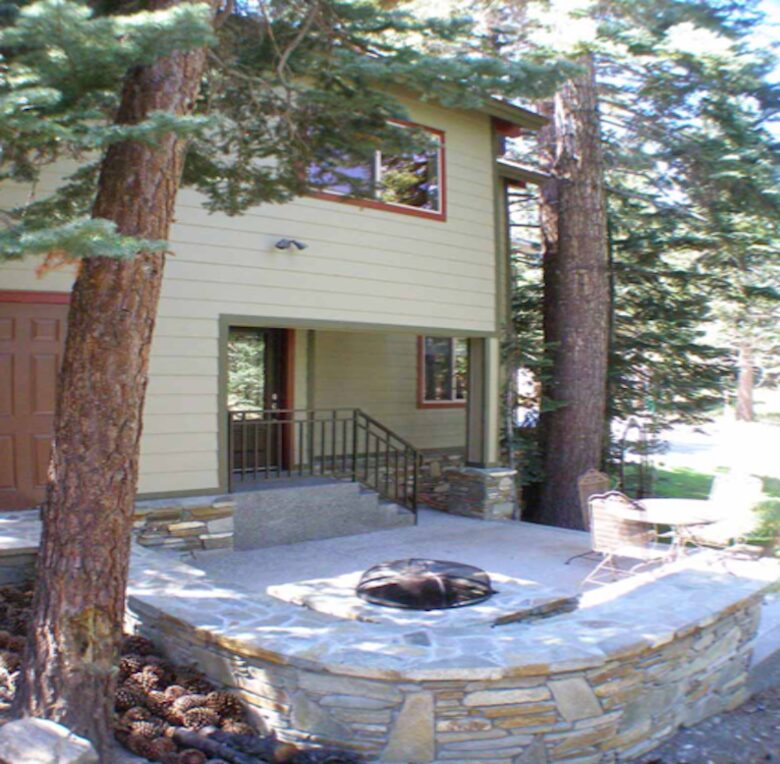 Mammoth Lakes California - Mammoth Lakes, California