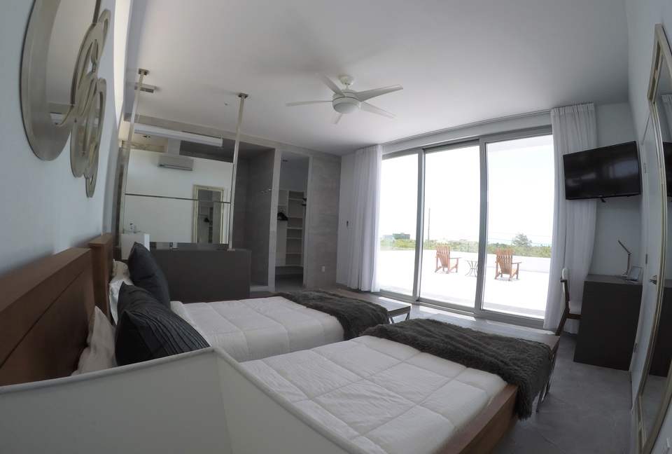 White Villa - Exquisite Modern Luxury Island Villa - Providenciales, Turks and Caicos Islands