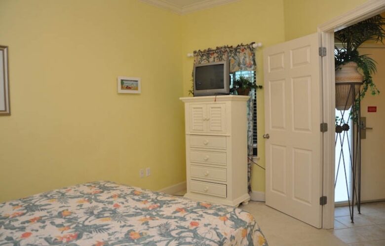 Phoenix on the Bay Waterfront Resort - Orange Beach, Alabama