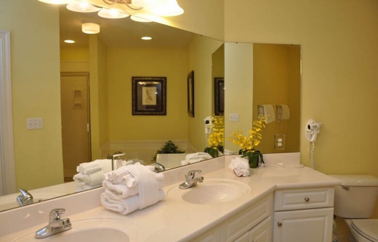 Phoenix on the Bay Waterfront Resort - Orange Beach, Alabama