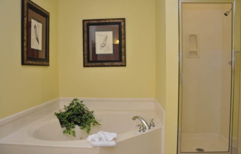 Phoenix on the Bay Waterfront Resort - Orange Beach, Alabama