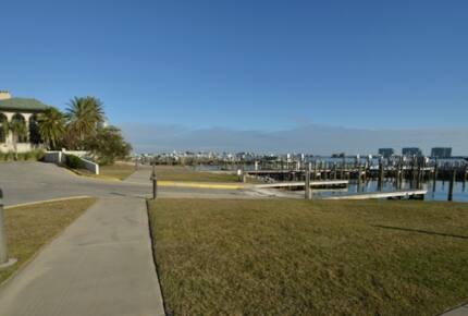 Phoenix on the Bay Waterfront Resort - Orange Beach, Alabama