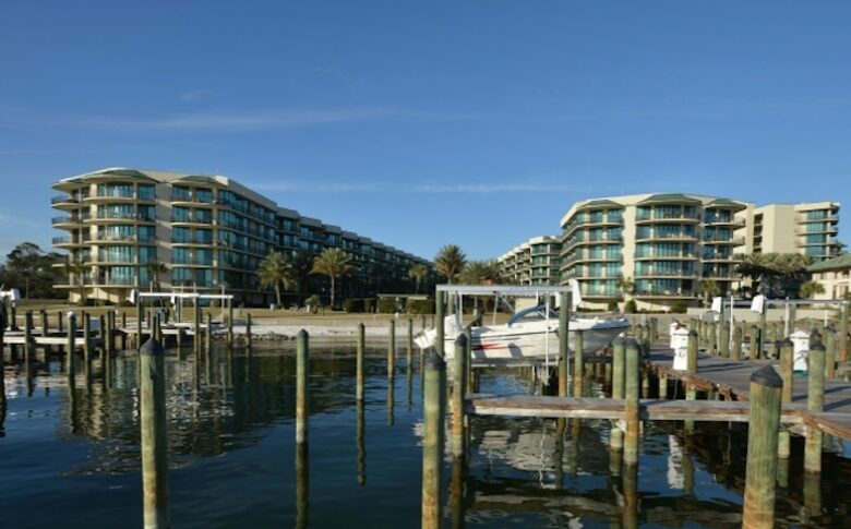 Phoenix on the Bay Waterfront Resort - Orange Beach, Alabama