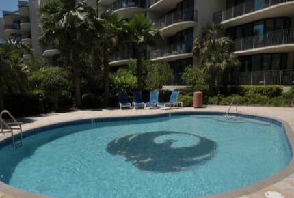 Phoenix on the Bay Waterfront Resort - Orange Beach, Alabama