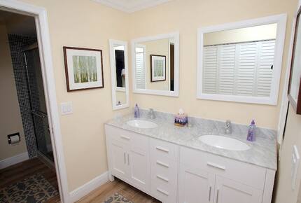 Villa Chloe Lakeview - Palm Beach Gardens, Florida