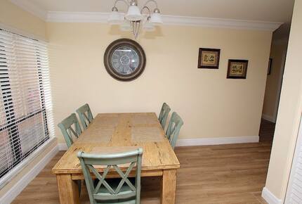 Villa Chloe Lakeview - Palm Beach Gardens, Florida