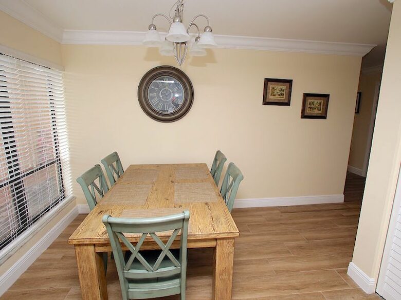 Villa Chloe Lakeview - Palm Beach Gardens, Florida