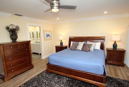 Villa Chloe Lakeview - Palm Beach Gardens, Florida