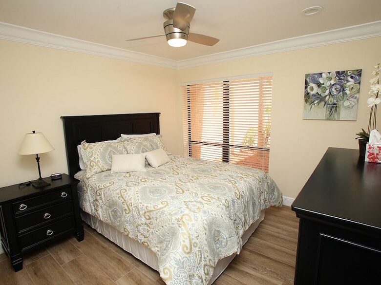 Villa Chloe Lakeview - Palm Beach Gardens, Florida