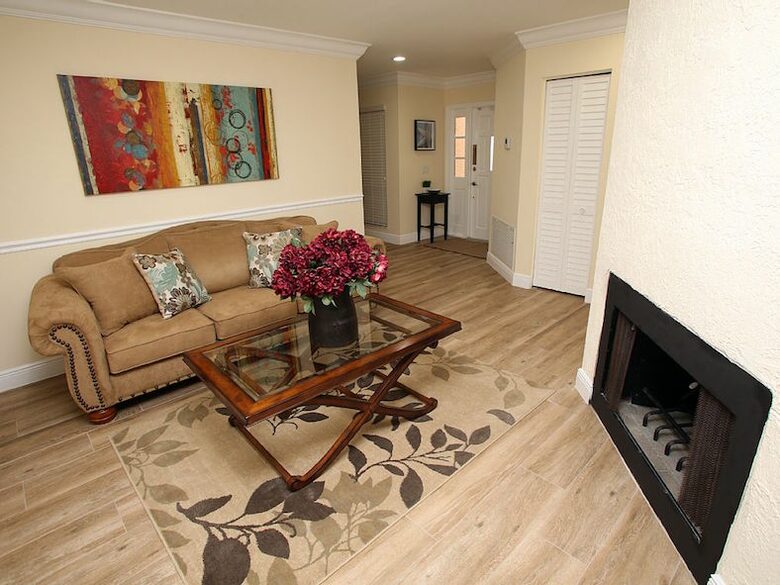 Villa Chloe Lakeview - Palm Beach Gardens, Florida