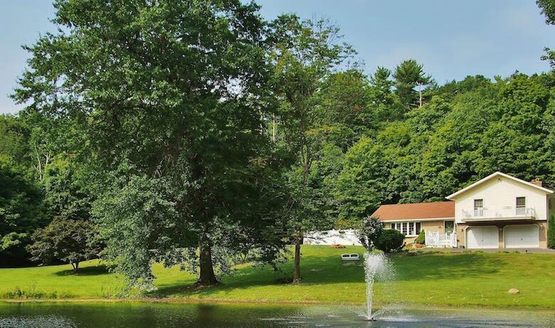 Bluestone Escape - Saugerties, New York