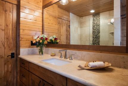 Enchanted Treehouse Lake Tahoe - Stateline, Nevada