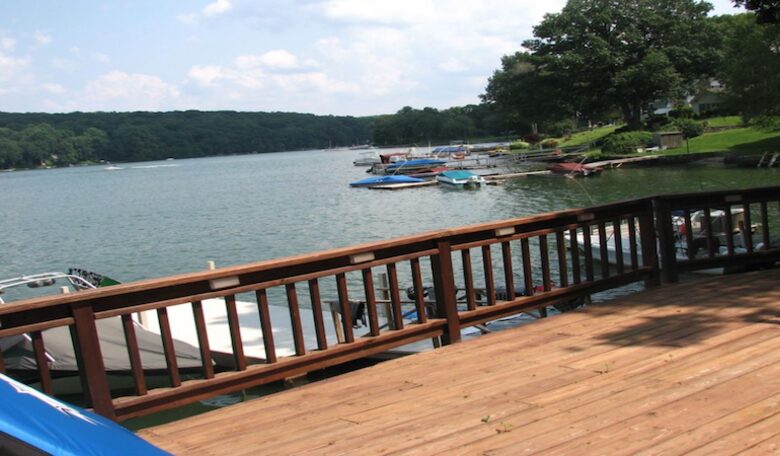 Candlewood Lakefront Home - Danbury, Connecticut