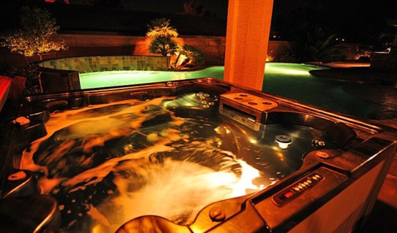 Las Vegas Mini Castle #2 (The Gambler) - Las Vegas, Nevada