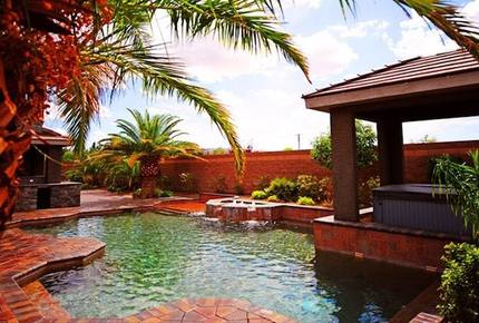 Las Vegas Mini Castle #2 (The Gambler) - Las Vegas, Nevada