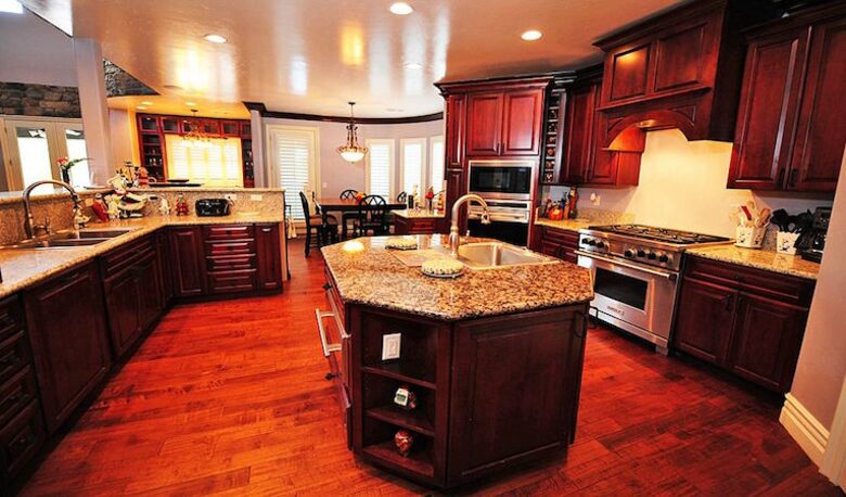 Las Vegas Mini Castle #2 (The Gambler) - Las Vegas, Nevada