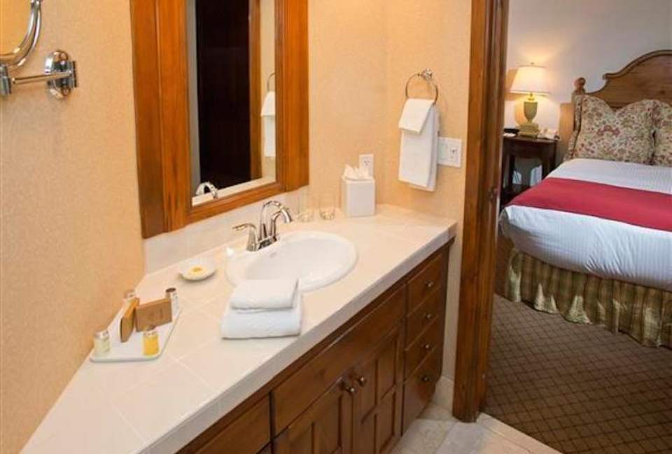 Austria Haus - 3 Bedroom Penthouse - Vail, Colorado