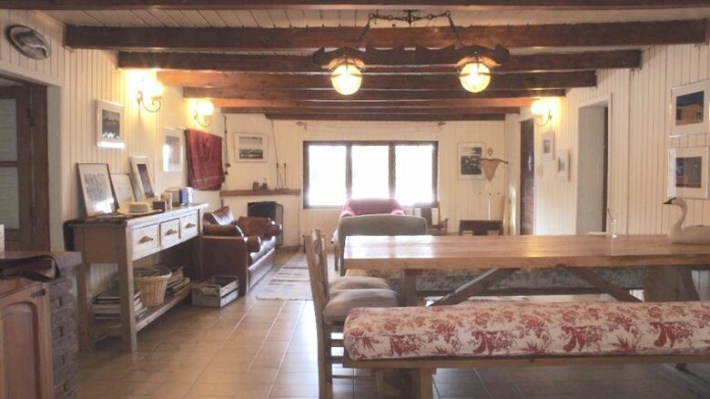 Gorgeous 880 Acre Argentina Ranch - Villa Lago Rivadavia, Argentina