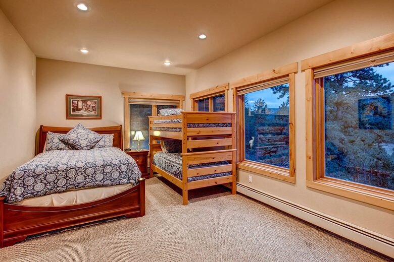 Narrow Trail - Stunning Mountain Home - Estes Park, Colorado