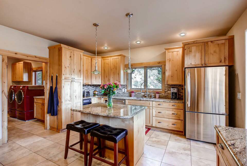 Narrow Trail - Stunning Mountain Home - Estes Park, Colorado