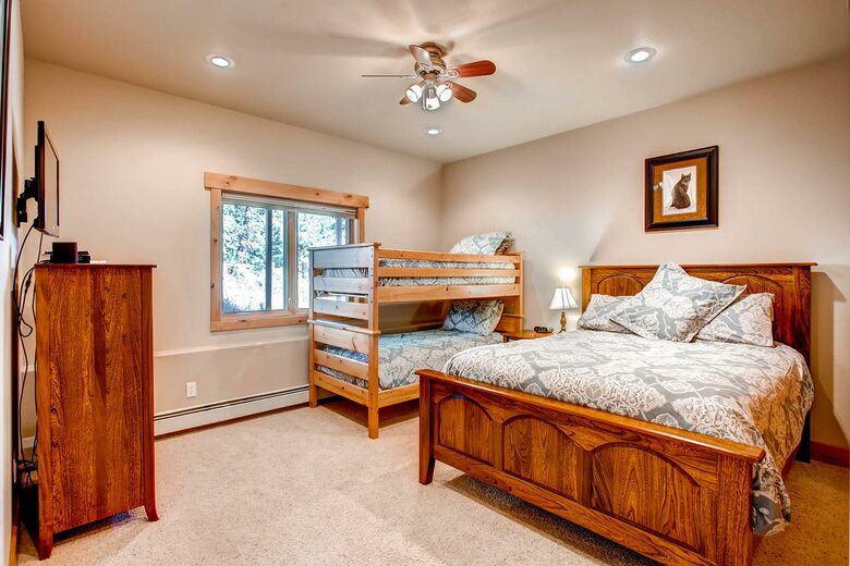 Narrow Trail - Stunning Mountain Home - Estes Park, Colorado