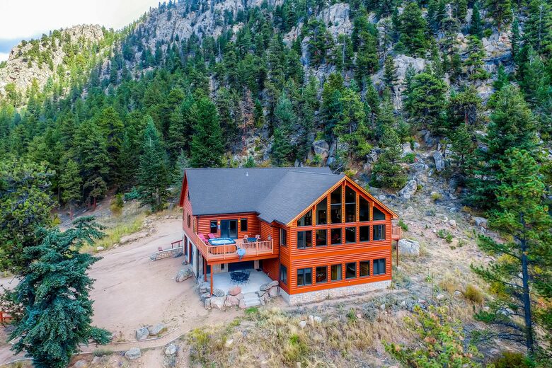 Narrow Trail - Stunning Mountain Home - Estes Park, Colorado