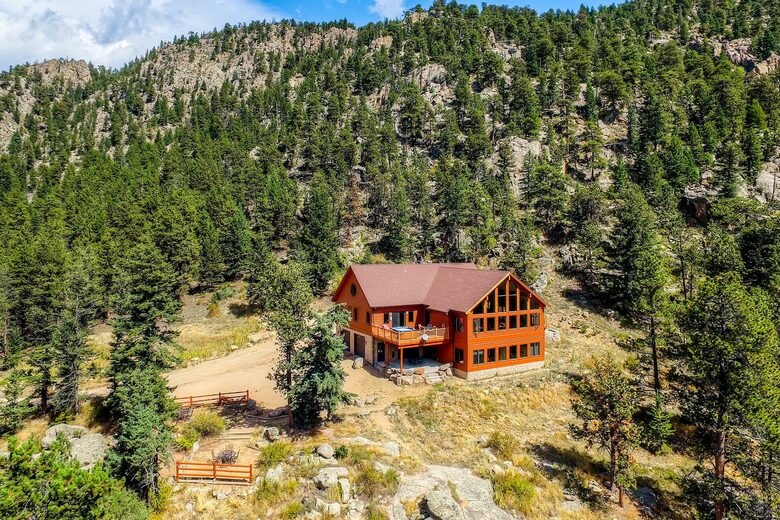 Narrow Trail - Stunning Mountain Home - Estes Park, Colorado