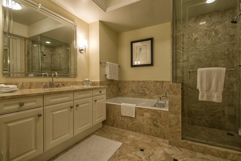 Four Seasons Suite Miami - MIAMI, Florida