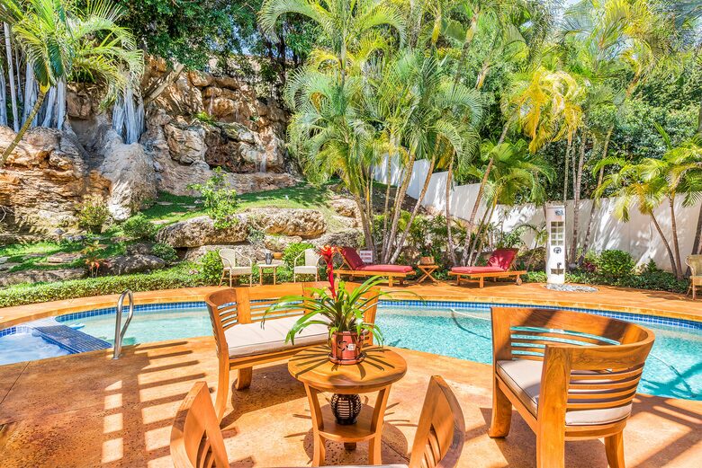 Ohana Paradise - Honolulu, Oahu, Hawaii