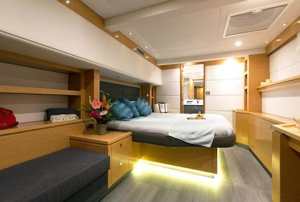 TradeWinds 70ft 5 Cabin Crewed Catamaran Flagship Class – St. Vincent and The Grenadines Sailing Vacation - Port Elizabeth Bequia, Saint Vincent and the Grenadines