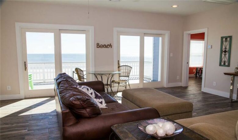 Front Row Galveston - Galveston, Texas