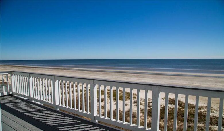 Front Row Galveston - Galveston, Texas