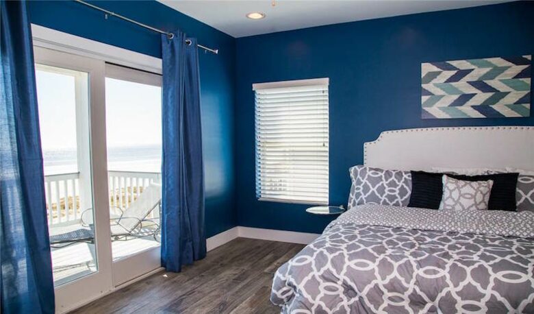 Front Row Galveston - Galveston, Texas