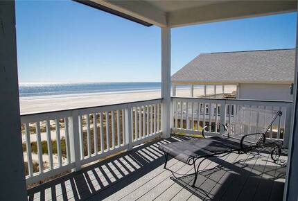 Front Row Galveston - Galveston, Texas