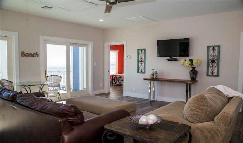 Front Row Galveston - Galveston, Texas