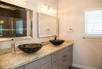 Front Row Galveston - Galveston, Texas