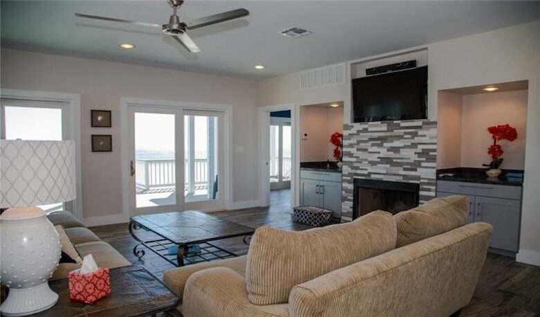 Front Row Galveston - Galveston, Texas