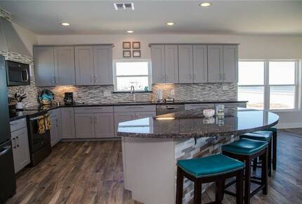 Front Row Galveston - Galveston, Texas