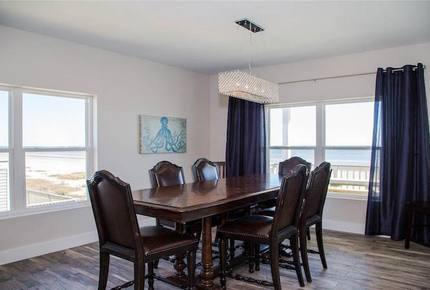 Front Row Galveston - Galveston, Texas