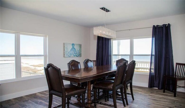 Front Row Galveston - Galveston, Texas