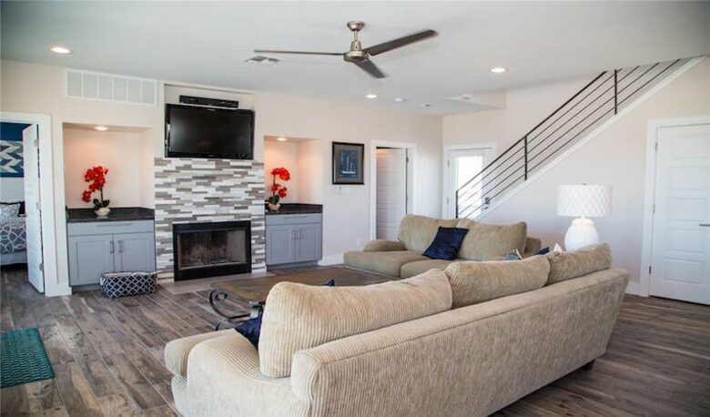 Front Row Galveston - Galveston, Texas