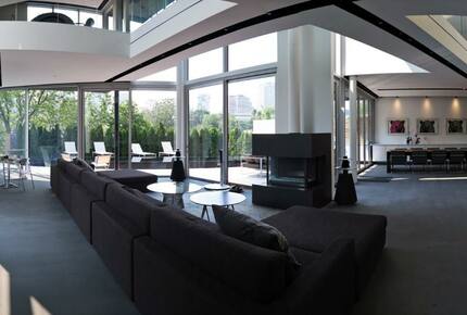 Yorkville Private Luxury - Toronto, Canada