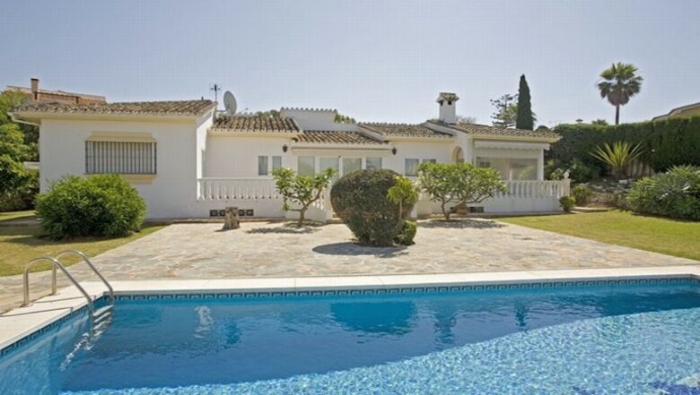 Los Iris Marbella - El Rosario Urbanization, Marbella, Spain