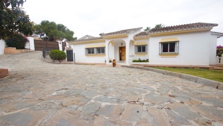 Los Iris Marbella - El Rosario Urbanization, Marbella, Spain