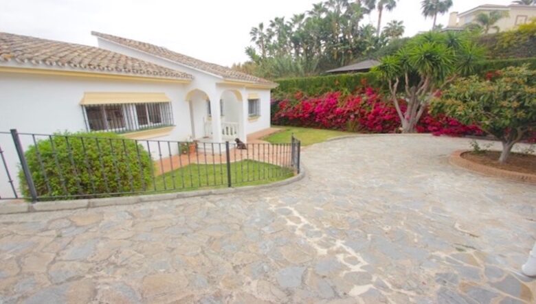 Los Iris Marbella - El Rosario Urbanization, Marbella, Spain