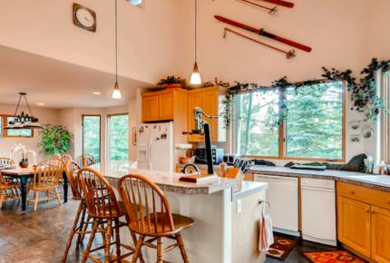 Frisco Colorado Mountain Lodge - Frisco, Colorado